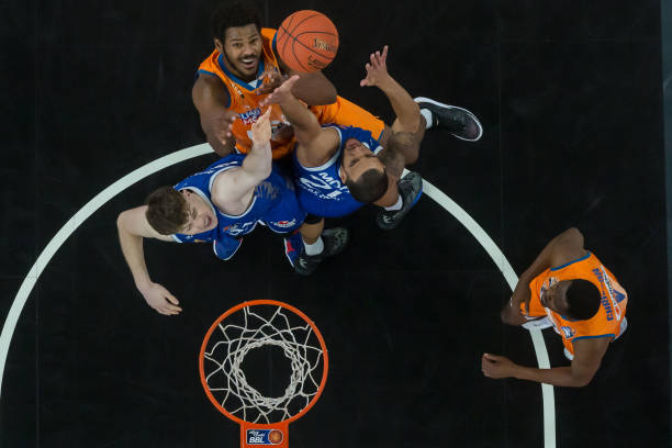 新球场的建 新球场的建